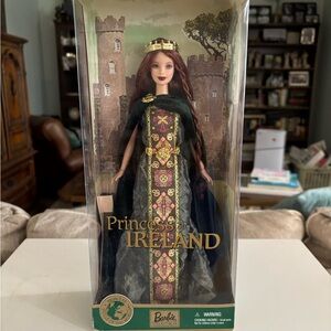 😍Barbie Mattel Collectibles Princess of Ireland Doll